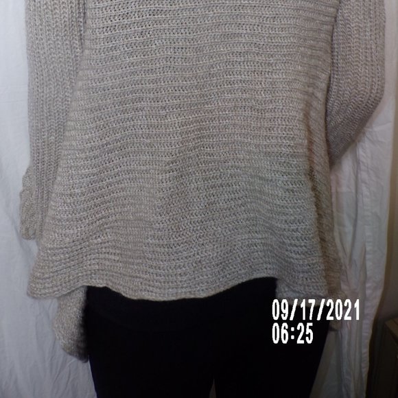 Tan Sweater Jacket Fall Ready (M) - Picture 6 of 6